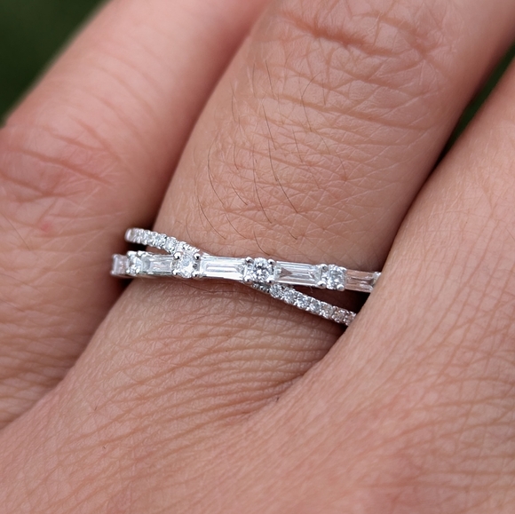 18K White Gold Baguette and Round Diamond Cross X Ring Band - Picture 8 of 9